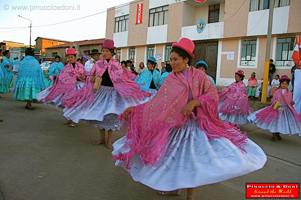 PERU - Village festivity on the road to Puno  - 16.jpg